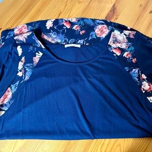 Le Lis Navy Floral Women's Blouse